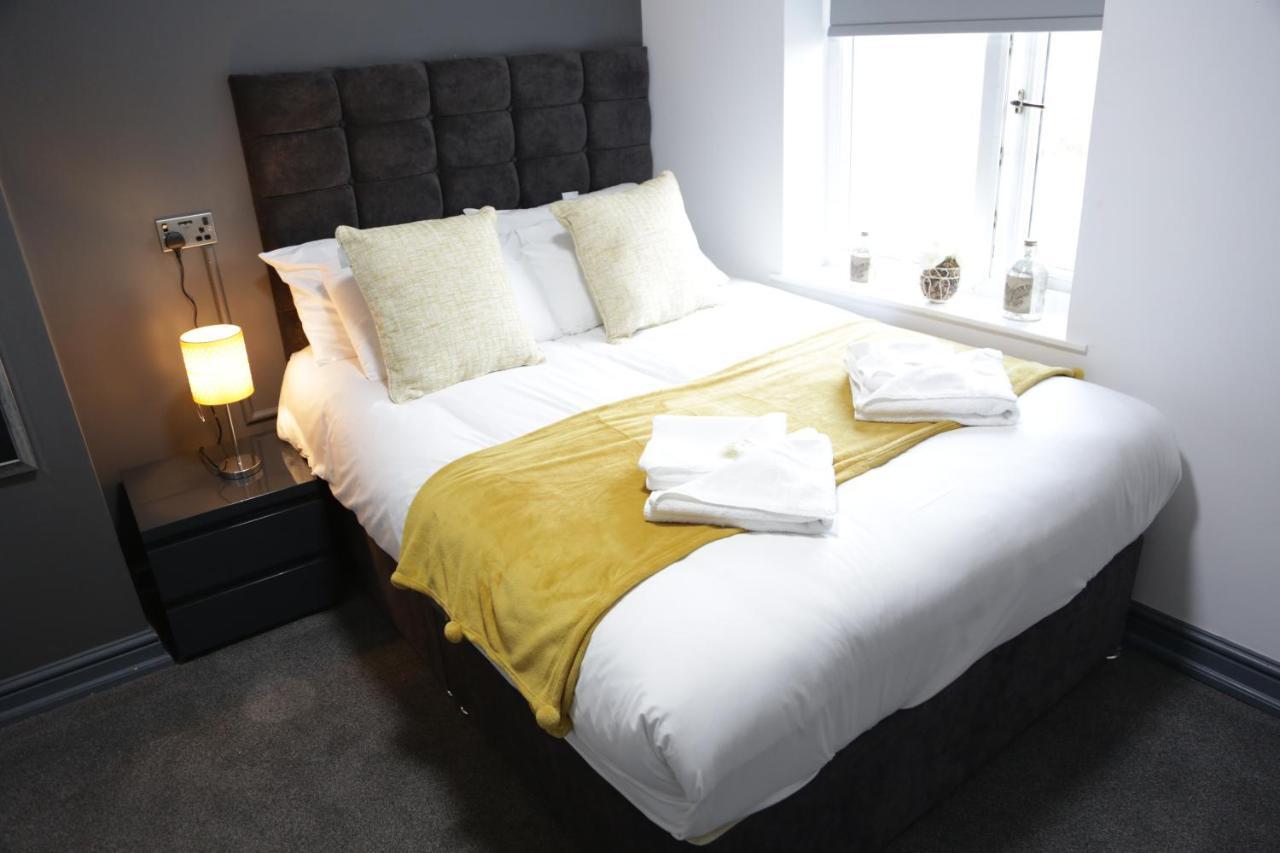 Park City Suites Hotel Manchester Buitenkant foto